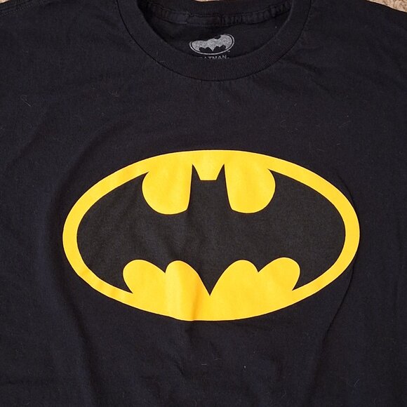 Men's Batman Signal T-Shirt - Picture 3 of 4